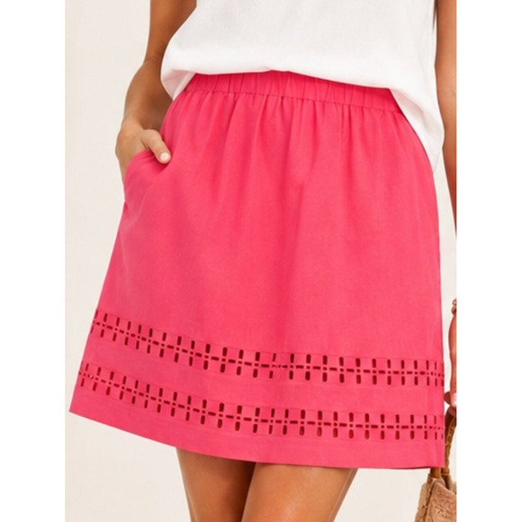 crown & ivy Dresses & Skirts - NWT Crown & Ivy Skirt Coral Pink Linen Blend Eyelet Hem Pockets Skirt 8